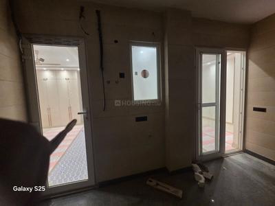 Bedroom Image of 2250 Sq.ft 3 BHK Builder Floor for sale in Laxmi Nagar New Delhi for Rs. 47000000