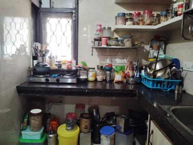 Kitchen Image of 650 Sq.ft 1 BHK Builder Floor for rent in Nehru Place New Delhi for Rs. 40000