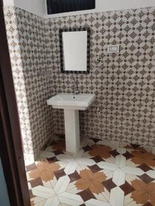 Bathroom Image of 1100 Sq.ft 2 BHK Builder Floor for rent in Shivpur Varanasi for Rs. 10000