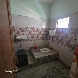 Bathroom Image of 1000 Sq.ft 2 BHK Independent House for rent in Inda Kharagpur for Rs. 11000