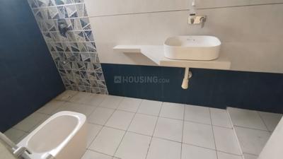 Bathroom Image of 1600 Sq.ft 3 BHK Villa for rent in Atladara Vadodara for Rs. 15500
