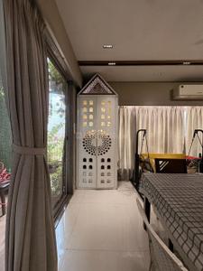 Balcony Image of 2100 Sq.ft 3 BHK Apartment / Flat for rent in Yashasvi Siddhi Ellipse, Bhimrad Surat for Rs. 37000