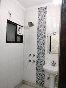 Common Bathroom Image of 700 Sq.ft 2 BHK Builder Floor for sale in Sector 8 Dwarka New Delhi for Rs. 8500000