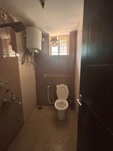 Bathroom Image of 1000 Sq.ft 2 BHK Apartment / Flat for rent in Ejipura Bengaluru for Rs. 35000