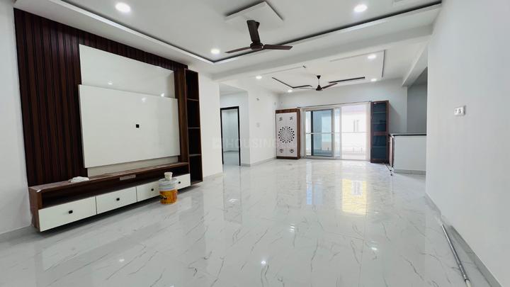 Madhapur 100 feet road Property Details Video 1