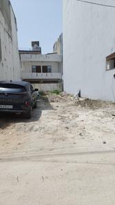 Image of 135 Sq.ft Residential Plot / Land for sale in Sector 9, Gurgaon for Rs. 35000000