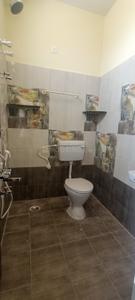 Bathroom Image of 1200 Sq.ft 3 BHK Apartment / Flat for rent in Sulur Coimbatore for Rs. 20000