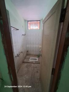 Bathroom Image of 1270 Sq.ft 2 BHK Apartment / Flat for rent in Lukarganj Allahabad for Rs. 15000