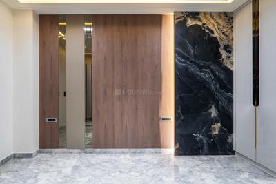 Bedroom Image of 1250 Sq.ft 3 BHK Builder Floor for sale in Vikaspuri New Delhi for Rs. 21500000