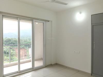 Bedroom Image of 1000 Sq.ft 3 BHK Apartment / Flat for rent in Godrej Emerald, Kasarvadavali Thane for Rs. 38000