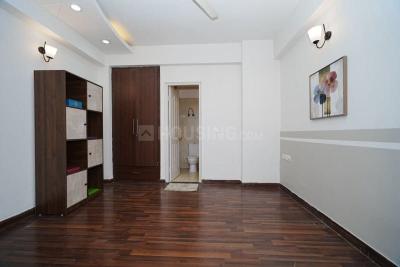 Bedroom Image of 955 Sq.ft 2 BHK Apartment / Flat for sale in Prateek Wisteria, Sector 77 Noida for Rs. 11900000