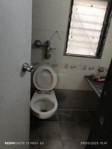 Bathroom Image of 990 Sq.ft 2 BHK Apartment / Flat for sale in GHP Powai Vihar Complex, Powai Mumbai for Rs. 18000000