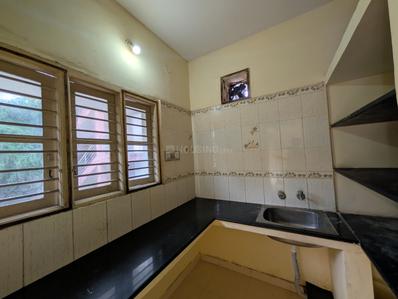 Kitchen Image of 600 Sq.ft 2 BHK Independent House for rent in Koramangala Bengaluru for Rs. 17000