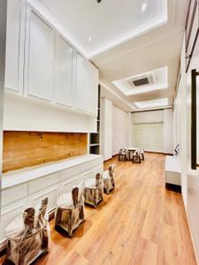 Kitchen Image of 1950 Sq.ft 4 BHK Apartment / Flat for sale in Bhabat Zirakpur for Rs. 11030000