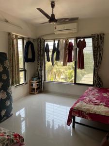 Bedroom Image of 1014 Sq.ft 3 BHK Apartment / Flat for rent in Mulund East Mumbai for Rs. 63000