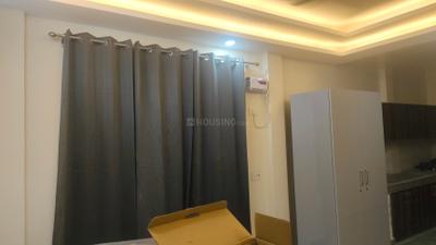 Living Room Image of 1000 Sq.ft 1 BHK Builder Floor for rent in Sector 17 Gurgaon for Rs. 31000