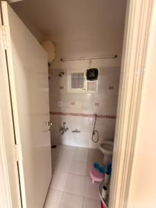 Bathroom Image of 1200 Sq.ft 3 BHK Apartment / Flat for rent in Bhopalpura Udaipur for Rs. 35000