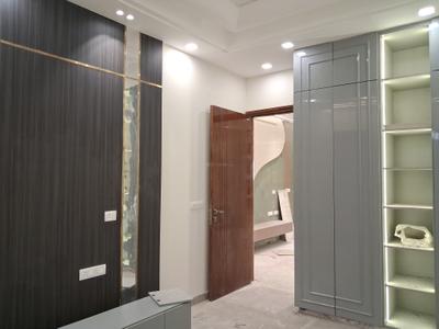 Bedroom Image of 1800 Sq.ft 3 BHK Builder Floor for sale in Paschim Vihar New Delhi for Rs. 37500000