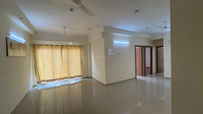 Living Room Image of 2135 Sq.ft 4 BHK Apartment / Flat for rent in Amrapali Verona Heights, Noida Extension Greater Noida for Rs. 35000