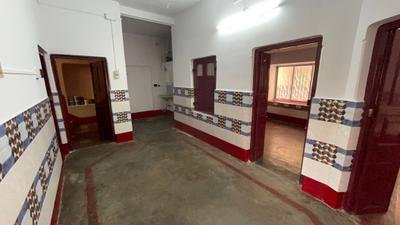 Living Room Image of 1300 Sq.ft 3.5 BHK Independent House for rent in Ramkrishnanagar Kolkata for Rs. 13000