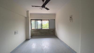 Living Room Image of 900 Sq.ft 2 BHK Apartment / Flat for rent in Andheri West Mumbai for Rs. 72000