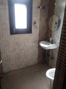 Bathroom Image of 1600 Sq.ft 2 BHK Builder Floor for rent in Sector 31 Faridabad for Rs. 22500