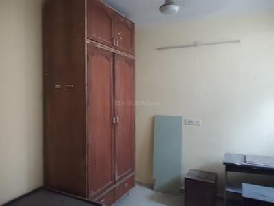Bedroom Image of 1000 Sq.ft 3 BHK Builder Floor for rent in Preet Vihar New Delhi for Rs. 19000