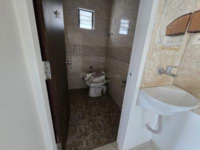 Bathroom Image of 1550 Sq.ft 3 BHK Apartment / Flat for rent in Harni Vadodara for Rs. 18000