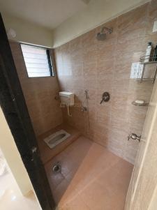Bathroom Image of 1050 Sq.ft 2 BHK Apartment / Flat for rent in Siddhi Highland Haven, Thane West Thane for Rs. 35000