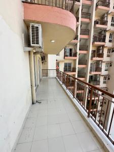 Balcony Image of 1805 Sq.ft 3 BHK Apartment / Flat for sale in Spaze Privvy The Address, Sector 93 Gurgaon for Rs. 16200000