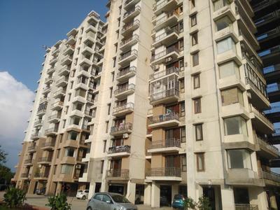 Building Image of 2000 Sq.ft 3 BHK Apartment / Flat for sale in Basera Heights, Tajganj Agra for Rs. 8700000