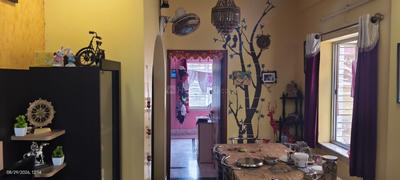 Hall Image of 4200 Sq.ft 3 BHK Independent House for sale in Paschim Putiary Kolkata for Rs. 13000000