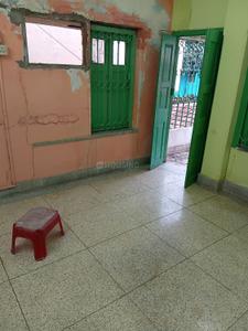 Bedroom Image of 1000 Sq.ft 2 BHK Independent House for rent in Beliaghata Kolkata for Rs. 12000