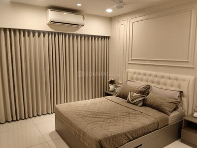 Bedroom Image of 1850 Sq.ft 3 BHK Apartment / Flat for rent in Adani The Meadows, Shantigram Ahmedabad for Rs. 45000
