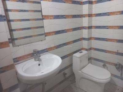 Bathroom Image of 1350 Sq.ft 2 BHK Independent House for rent in Braj Dham Residential Colony, Chaitanya Vihar Vrindavan for Rs. 18000