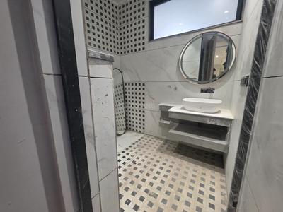 Bathroom Image of 2500 Sq.ft 4 BHK Builder Floor for sale in Preet Vihar New Delhi for Rs. 52500000