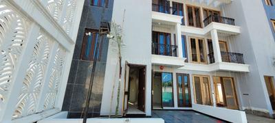 Image of 2400 Sq.ft 4 BHK Villa for sale in Indus Palm Drive, Ghukna, Ghaziabad for Rs. 31000000