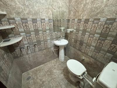 Bathroom Image of 900 Sq.ft 2 BHK Builder Floor for rent in Bhai Randhir Singh Nagar Ludhiana for Rs. 14000