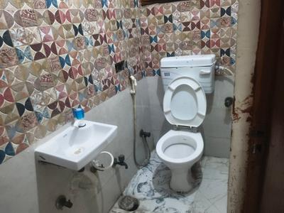 Image of 1800 Sq.ft 3 BHK Builder Floor for rent in Sector 41, Noida for Rs. 42000