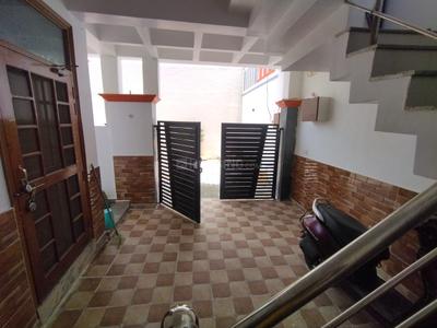 Balcony Image of 1200 Sq.ft 2 BHK Builder Floor for rent in Aliganj Lucknow for Rs. 13900