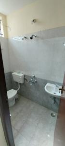 Bathroom Image of 1200 Sq.ft 2 BHK Builder Floor for rent in KK Nagar Madurai for Rs. 28000