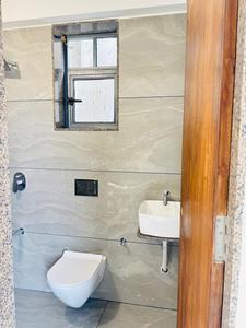 Bathroom Image of 2000 Sq.ft 3 BHK Apartment / Flat for sale in Dhiva Kalash Orlena, Adalaj Gandhinagar for Rs. 7511000