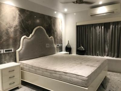 Bedroom Image of 6500 Sq.ft 5 BHK Villa for rent in Juhu Mumbai for Rs. 850000