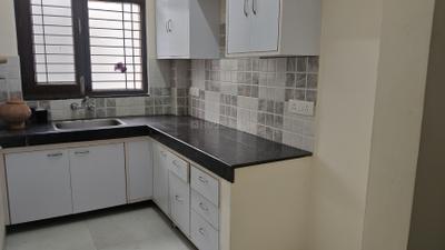 Kitchen Image of 1100 Sq.ft 2 BHK Builder Floor for rent in Sector 46 Gurgaon for Rs. 25000