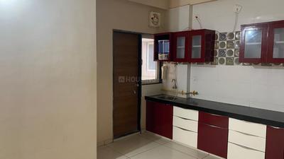 Kitchen Image of 2250 Sq.ft 3 BHK Apartment / Flat for rent in Shree Umiya Sunshine Fortune, Kudasan Gandhinagar for Rs. 24000