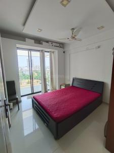 Bedroom Image of 1600 Sq.ft 3 BHK Apartment / Flat for rent in Samnani Ishawar Prestige, Anandvalli Nashik for Rs. 41000