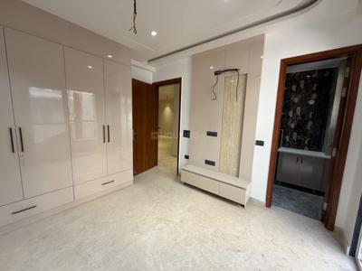 Bedroom Image of 1300 Sq.ft 3 BHK Builder Floor for sale in Raja Garden New Delhi for Rs. 23500000