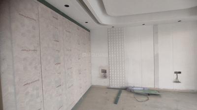 Bathroom Image of 2700 Sq.ft 4 BHK Builder Floor for sale in Safdarjung Enclave New Delhi for Rs. 85000000