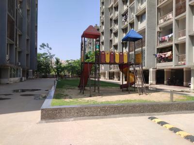 Image of 1270 Sq.ft 2 BHK Apartment / Flat for rent in Gala Celestia, Vaishno Devi Circle, Ahmedabad for Rs. 19500
