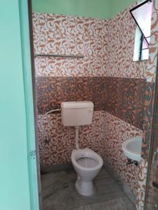 Bathroom Image of 953 Sq.ft 2 BHK Apartment / Flat for rent in Mahaprabhu Jharna Apartment, Benachity Durgapur for Rs. 10500
